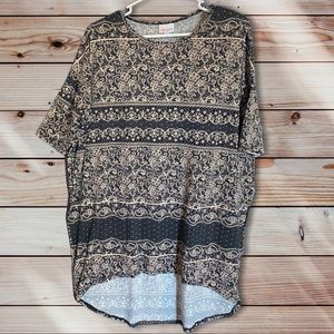 🟢 LulaRoe Small Tunic Top